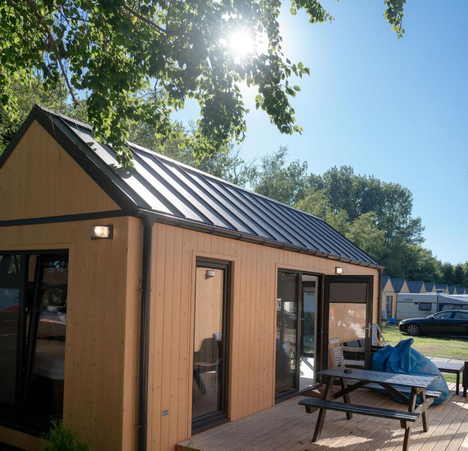 Pod Cyprysami - Surf & Family Resort Jastarnia Bagian luar foto