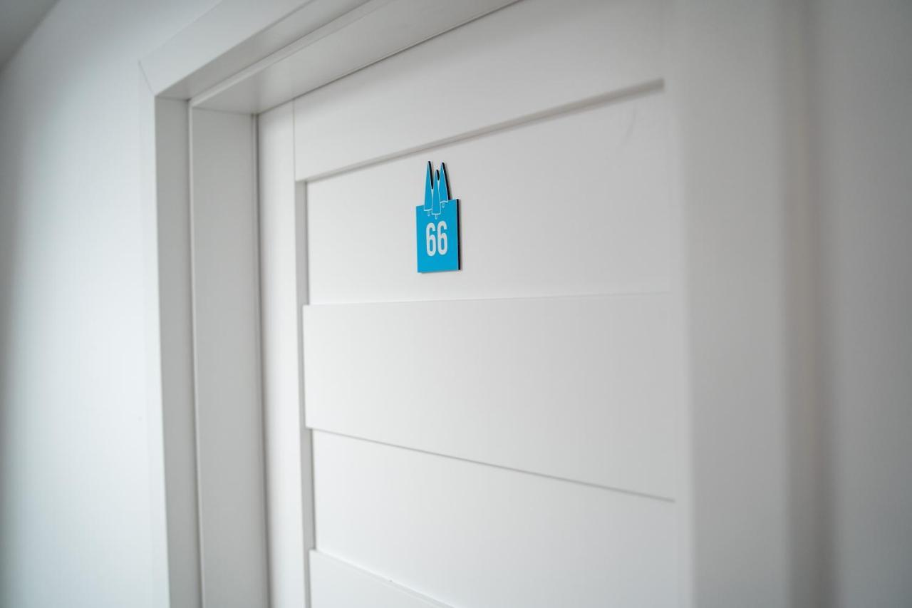 Pod Cyprysami - Surf & Family Resort Jastarnia Bagian luar foto